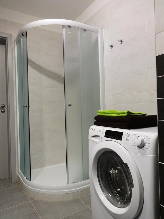 Apartments 4U Center + Free Parking Olomouc Esterno foto