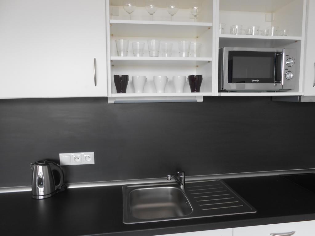 Apartments 4U Center + Free Parking Olomouc Esterno foto