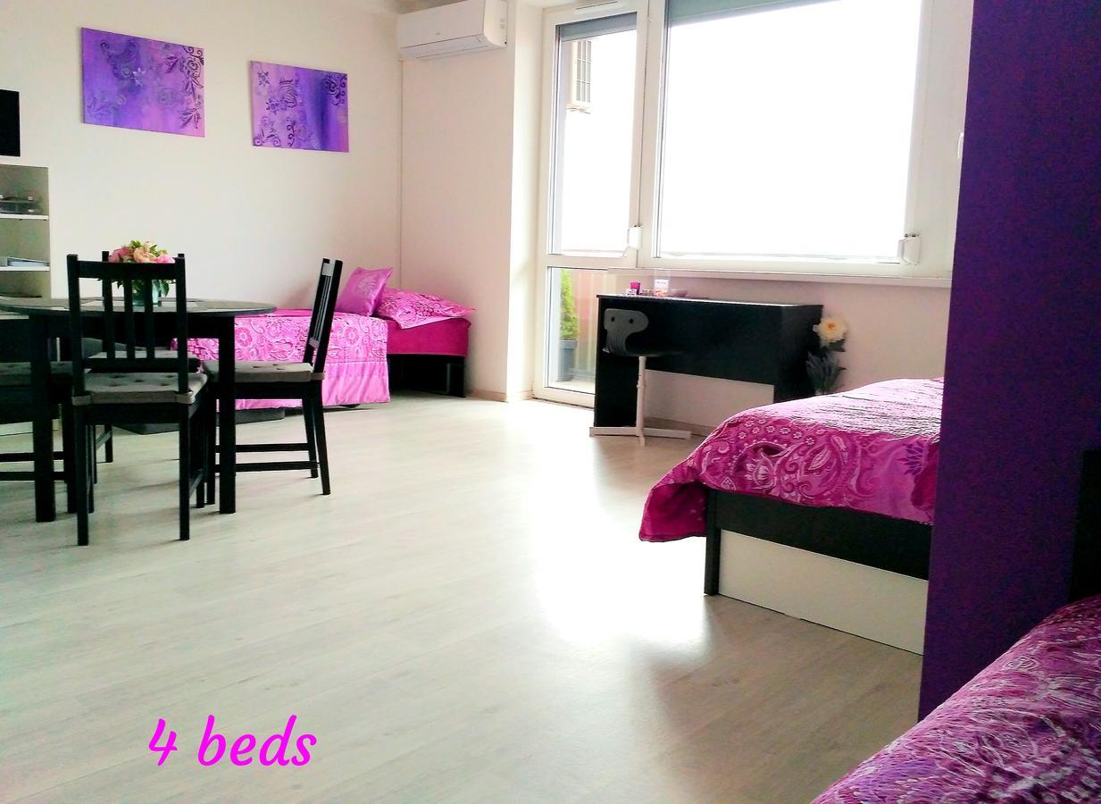 Apartments 4U Center + Free Parking Olomouc Esterno foto