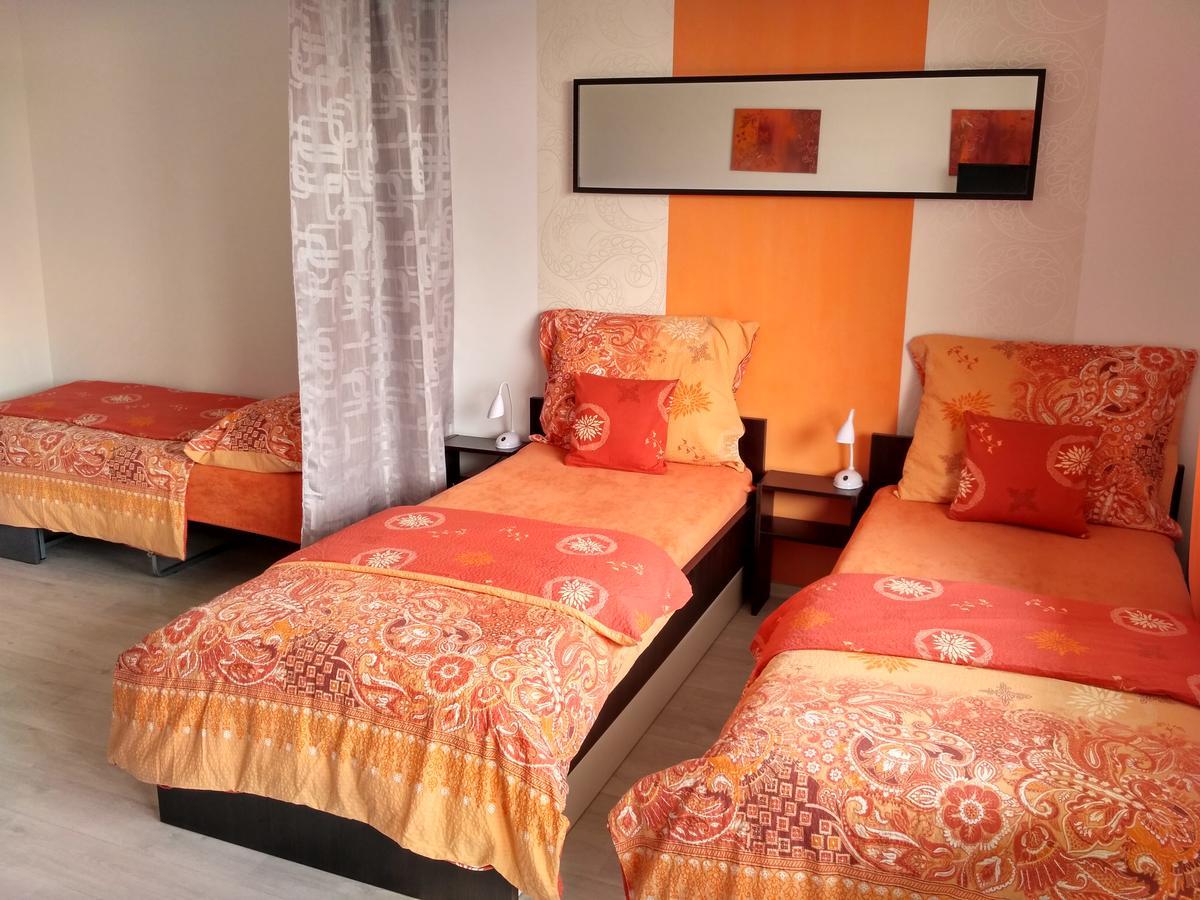 Apartments 4U Center + Free Parking Olomouc Esterno foto